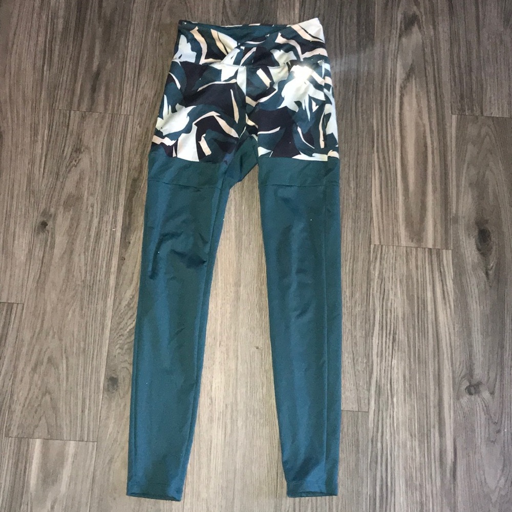 Gymshark Nikki Blacketter leggings for trade